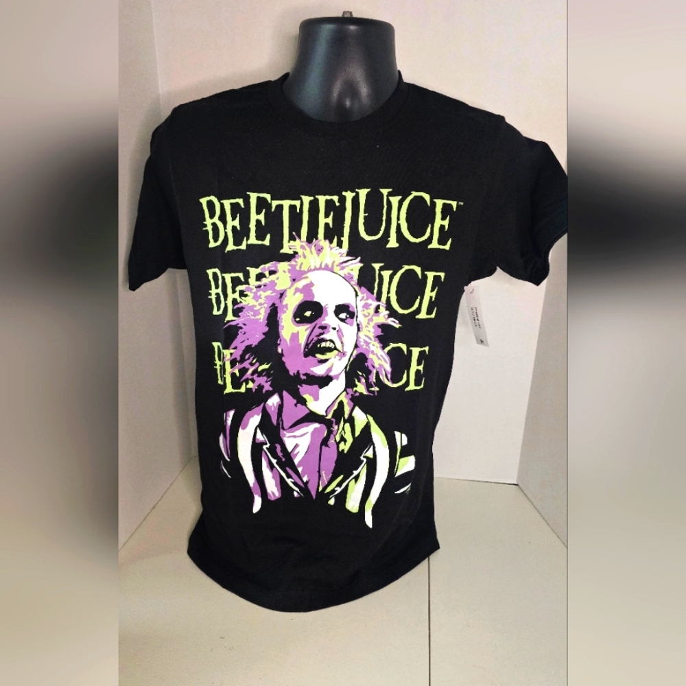 Mens Small (34-36) Beetle Juice Graphic Tee
